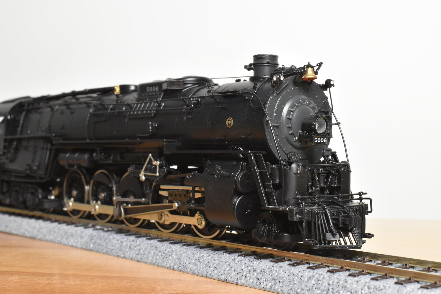 HO Brass - Hallmark 069D ATSF Santa Fe 2-10-4 #5006 - Samhongsa FP Commonwealth Tender Trks