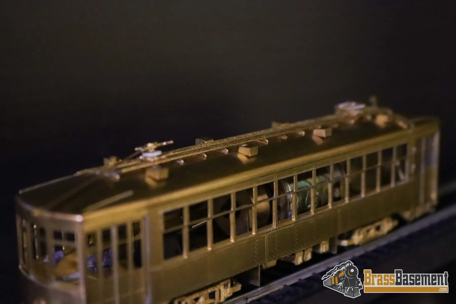 Budget Brass - HO MTS New Orleans NOPS 900 Series Trolley - Unpainted - Ajin Korea