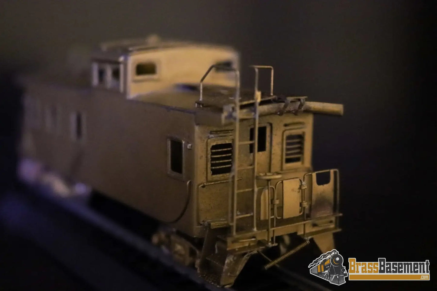 Budget Brass - HO Overland Great Northern 1945 Steel Caboose - Unpainted