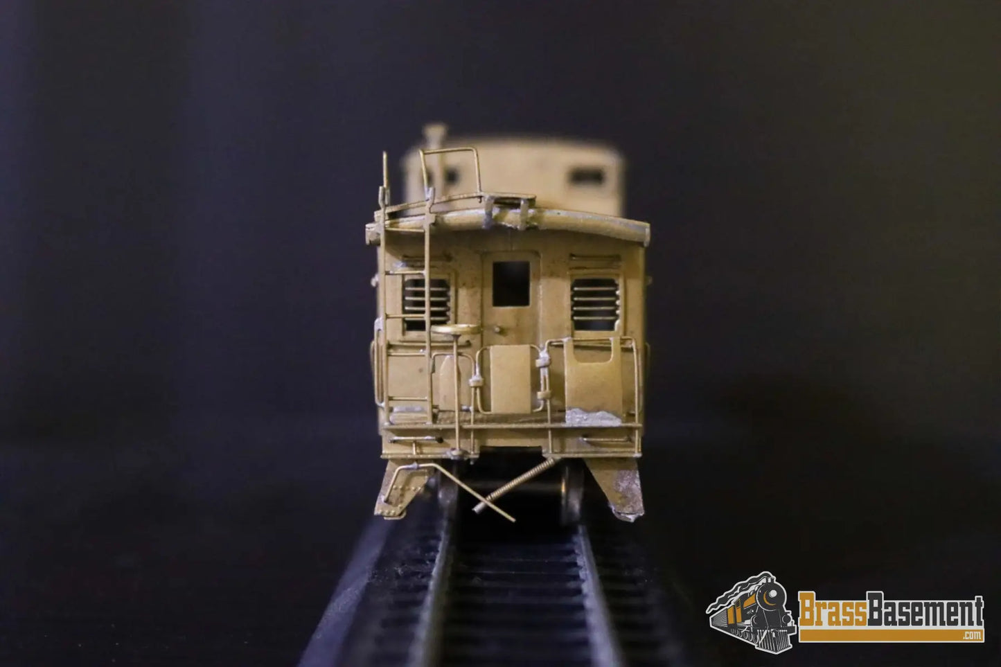 Budget Brass - HO Overland Great Northern 1945 Steel Caboose - Unpainted