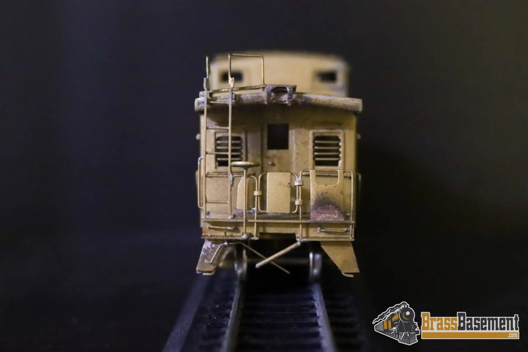 Budget Brass - HO Overland Great Northern 1945 Steel Caboose - Unpainted