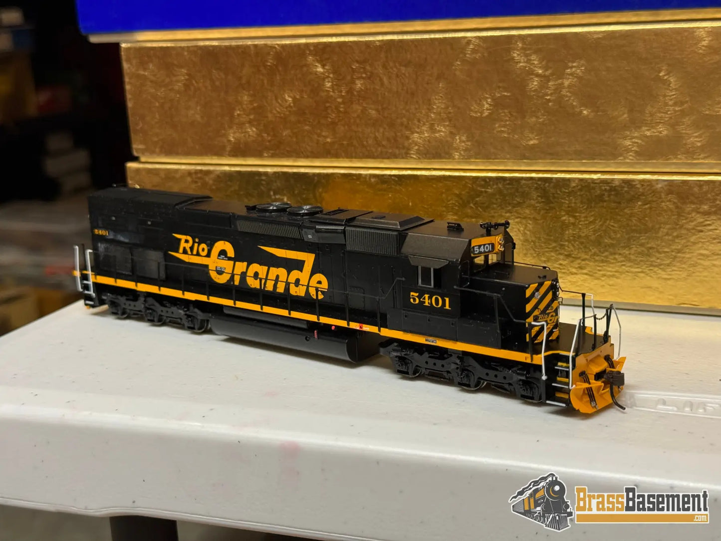 Budget Ho - Athearn Rtr 95117 Sd40T - 2 Rio Grande 5401 Dcc Quick - Plug Equipped Diesel