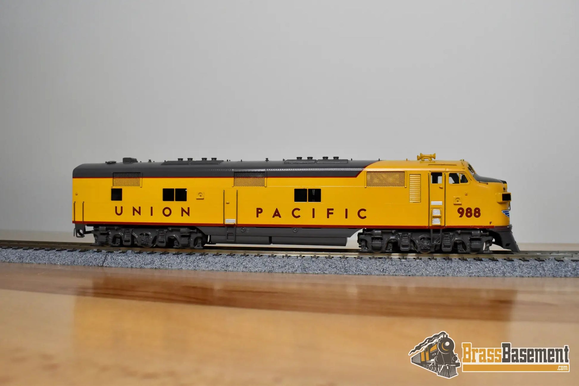 HO Brass - Challenger Imports CIL 2207.1 Union Pacific ‘Train of Tomorrow’ - E7A #988 and 4 Domes - SUPER CUSTOM
