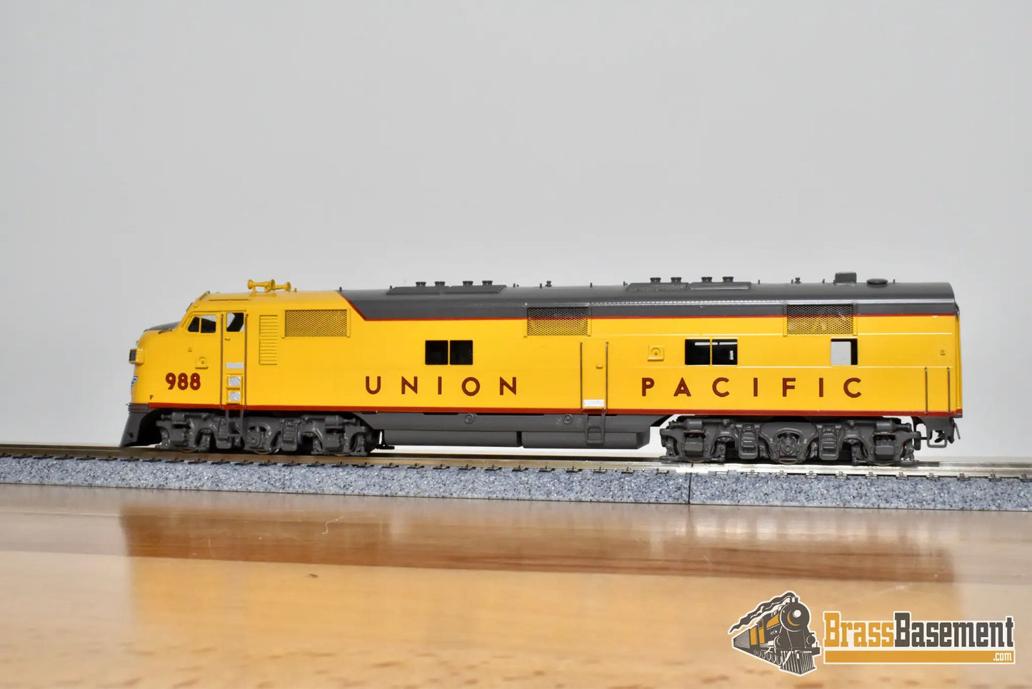 HO Brass - Challenger Imports CIL 2207.1 Union Pacific ‘Train of Tomorrow’ - E7A #988 and 4 Domes - SUPER CUSTOM