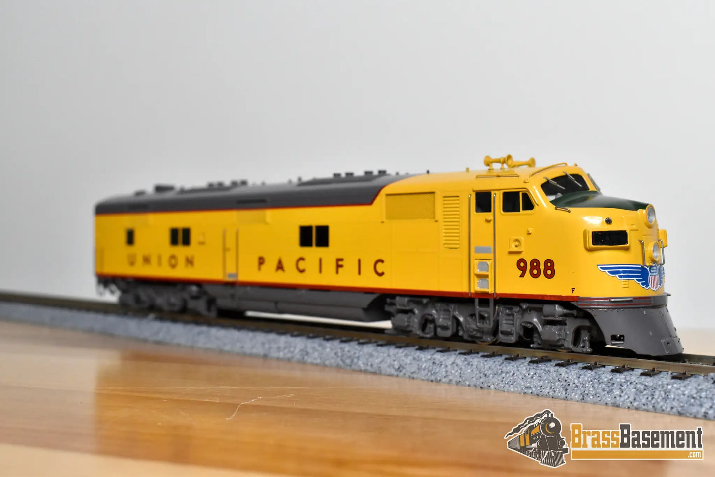 HO Brass - Challenger Imports CIL 2207.1 Union Pacific ‘Train of Tomorrow’ - E7A #988 and 4 Domes - SUPER CUSTOM