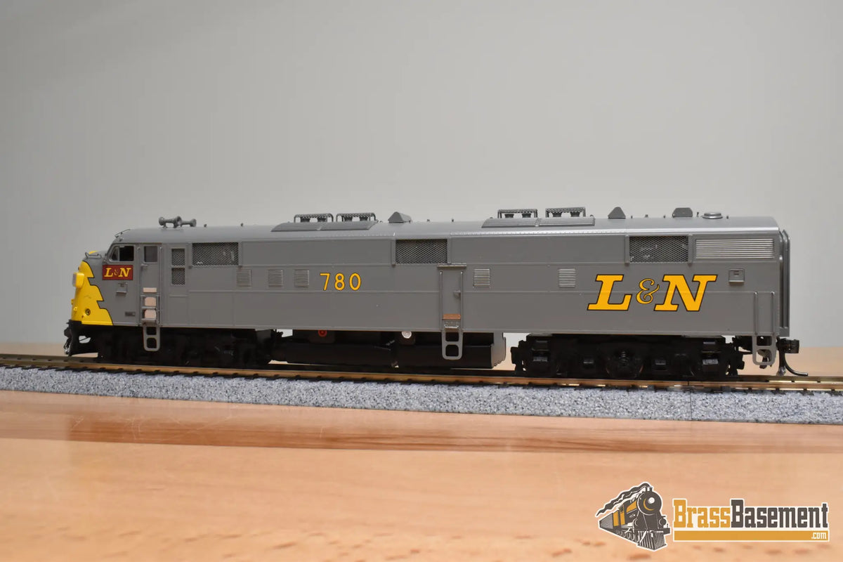 HO Brass - Challenger Imports CIL 2444.1 Louisville & Nashville E-7 A-A set Boo-Rim - F/P DCC/Sound - Diesel