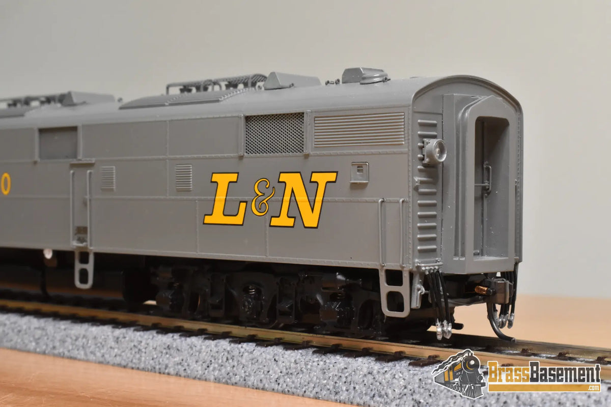HO Brass - Challenger Imports CIL 2444.1 Louisville & Nashville E-7 A-A set Boo-Rim - F/P DCC/Sound - Diesel