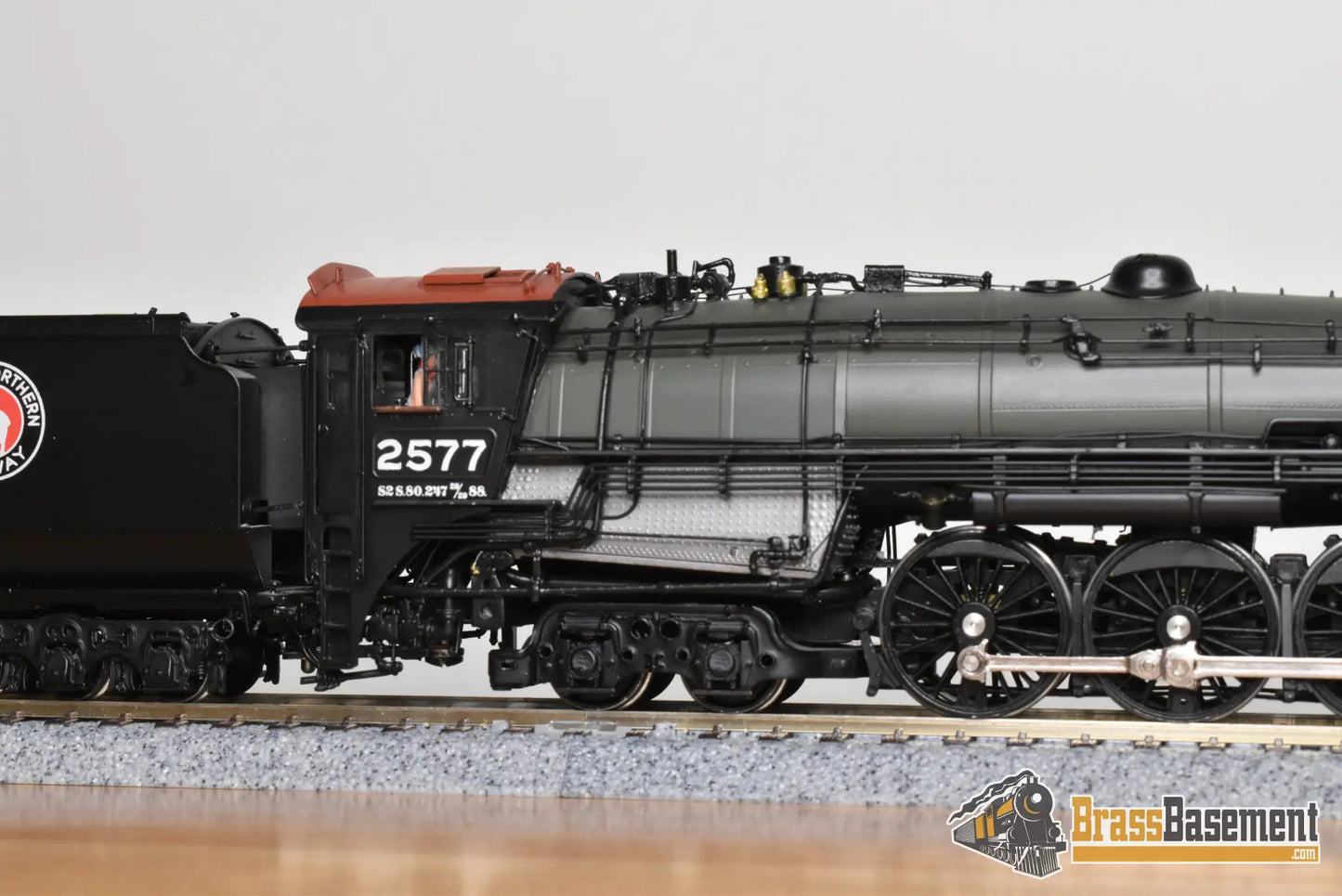 HO Brass - CIL 2202.1 Great Northern GN S-2 4-8-4 #2577 Glacier Park VESTIBULE Cab - Samhongsa Steam