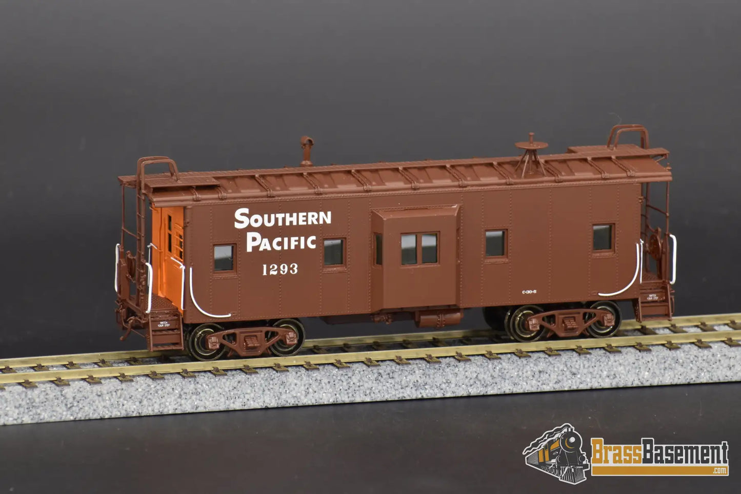 Ho Brass - Cil 2414.1 Southern Pacific C - 30 - 5 Caboose Bay Window W/ Orange Ends Mint