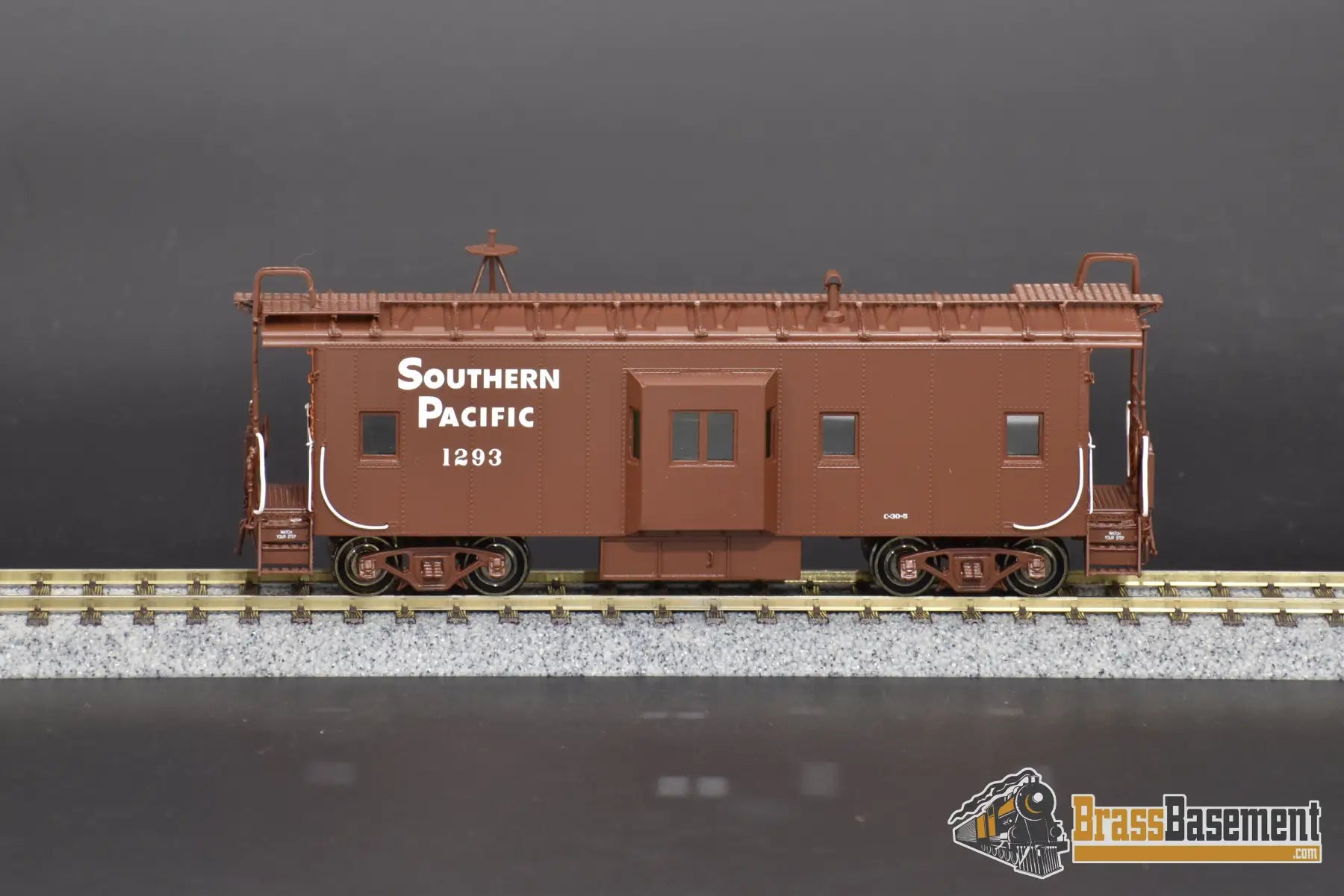 Ho Brass - Cil 2414.1 Southern Pacific C - 30 - 5 Caboose Bay Window W/ Orange Ends Mint