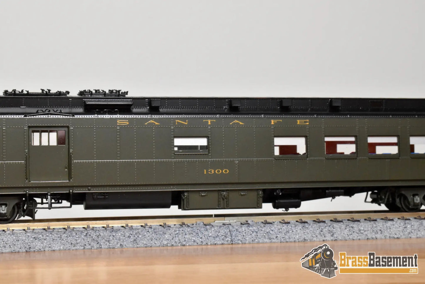 HO Brass - Coach Yard 0415.1 Santa Fe ATSF #1300 Baggage-Bar-Lounge - 1948 SF Green - Passenger