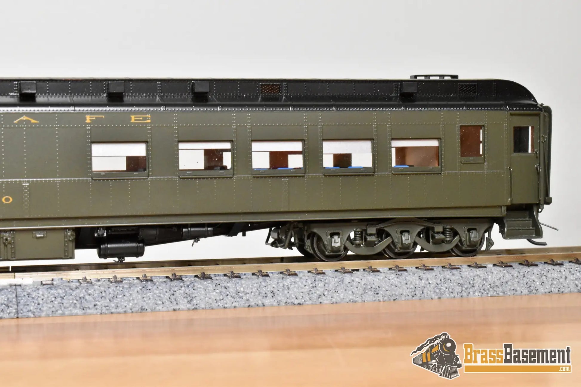 HO Brass - Coach Yard 0415.1 Santa Fe ATSF #1300 Baggage-Bar-Lounge - 1948 SF Green - Passenger