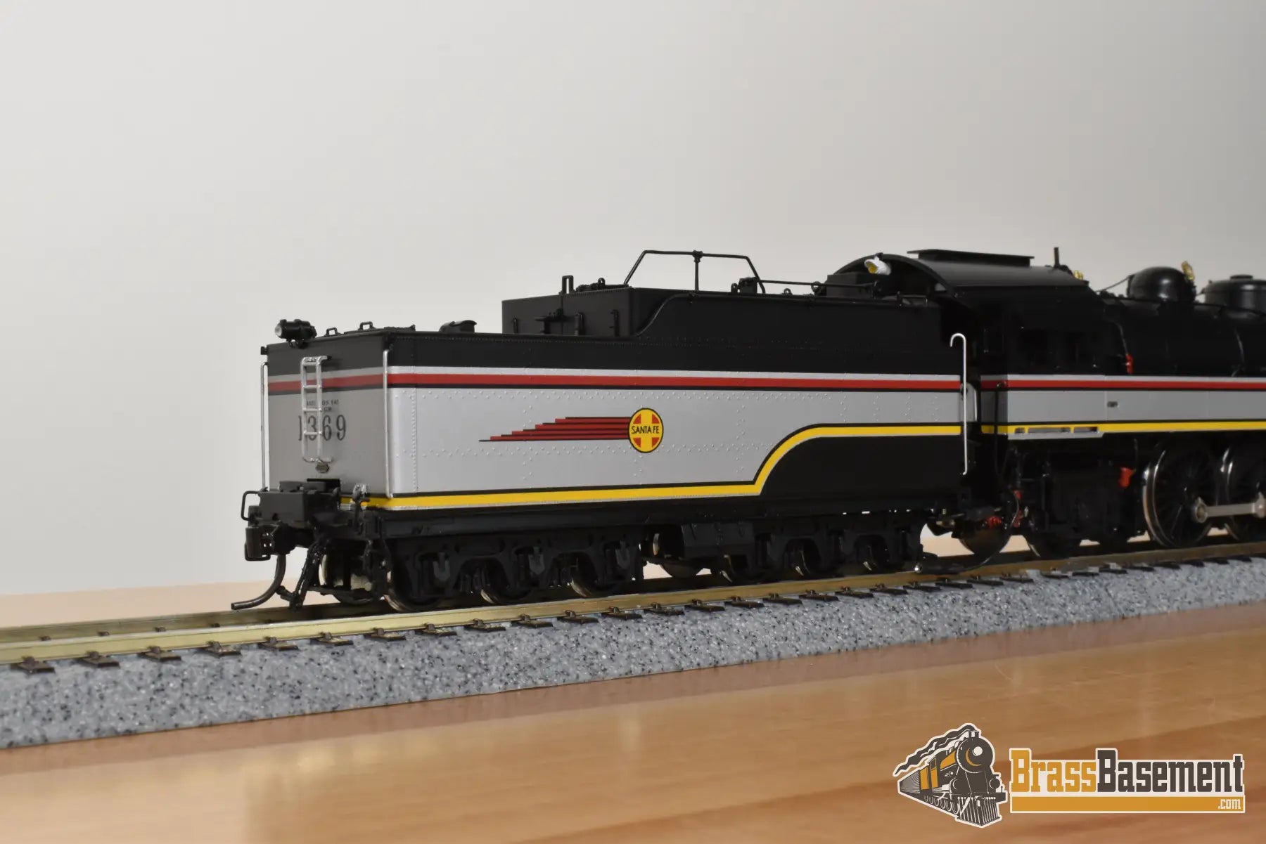 HO Brass - Coach Yard 1199.1.1 Santa Fe ATSF 4-6-2 Valley Flyer #1369 - Mint Steam