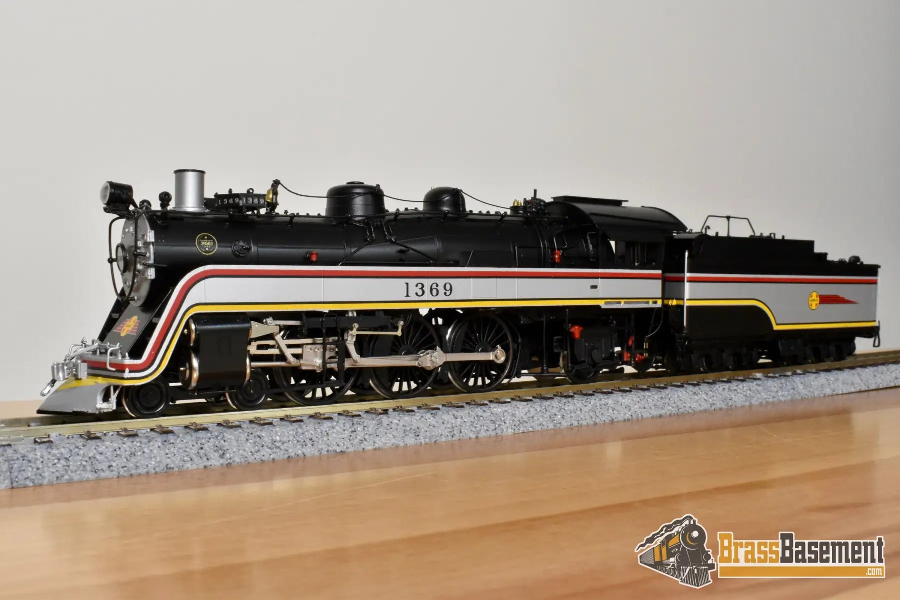 HO Brass - Coach Yard 1199.1.1 Santa Fe ATSF 4-6-2 Valley Flyer #1369 - Mint Steam