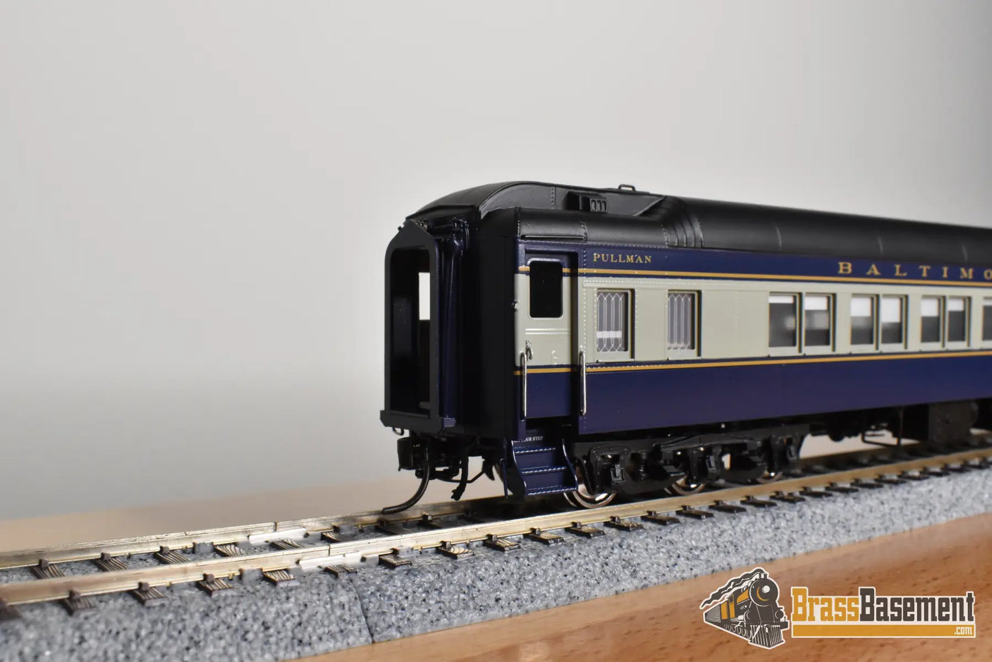 HO Brass - Coach Yard 1463D Baltimore & Ohio B&O 8 Section Restaurant Lounge Car - ’Creek Club’ - NEW Passenger