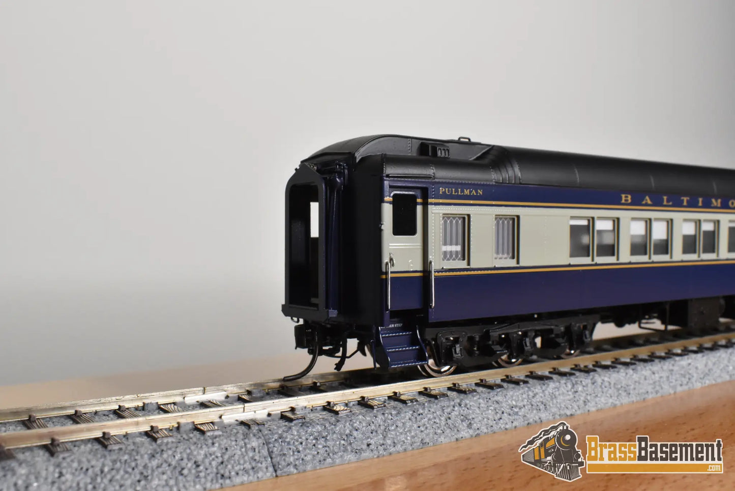 HO Brass - Coach Yard 1463D Baltimore & Ohio B&O 8 Section Restaurant Lounge Car - ’Creek Club’ - NEW Passenger