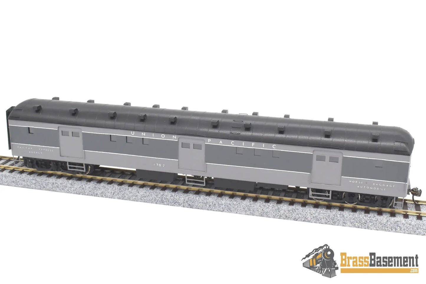 Ho Brass - Coach Yard Cy 0235 Horse Baggage Automobile Car #1782 Two - Tone Overland Scheme
