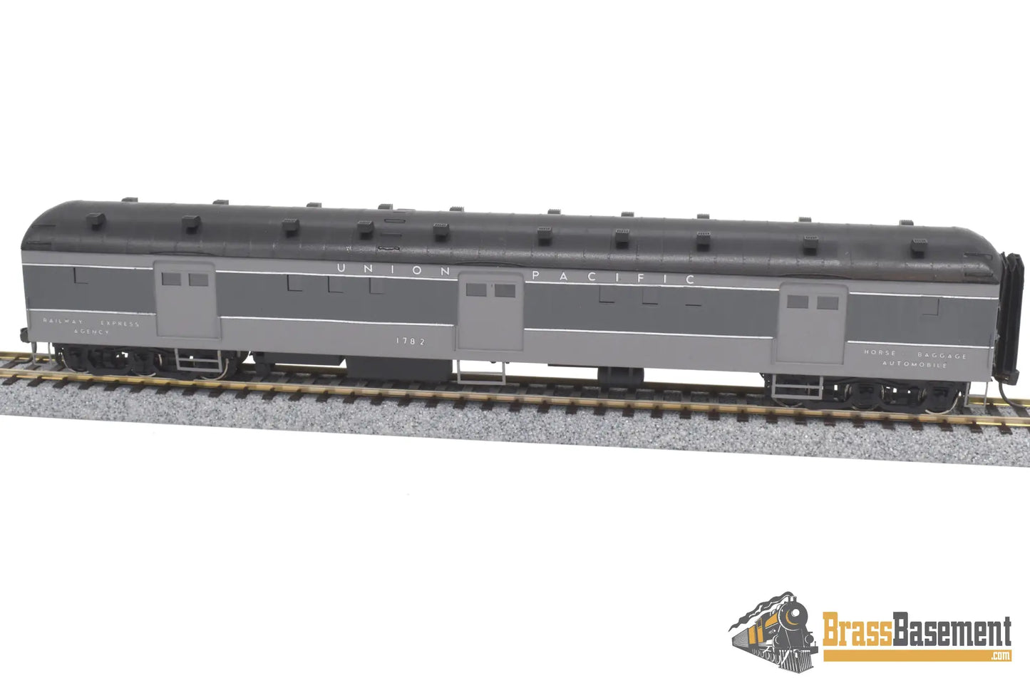Ho Brass - Coach Yard Cy 0235 Horse Baggage Automobile Car #1782 Two - Tone Overland Scheme