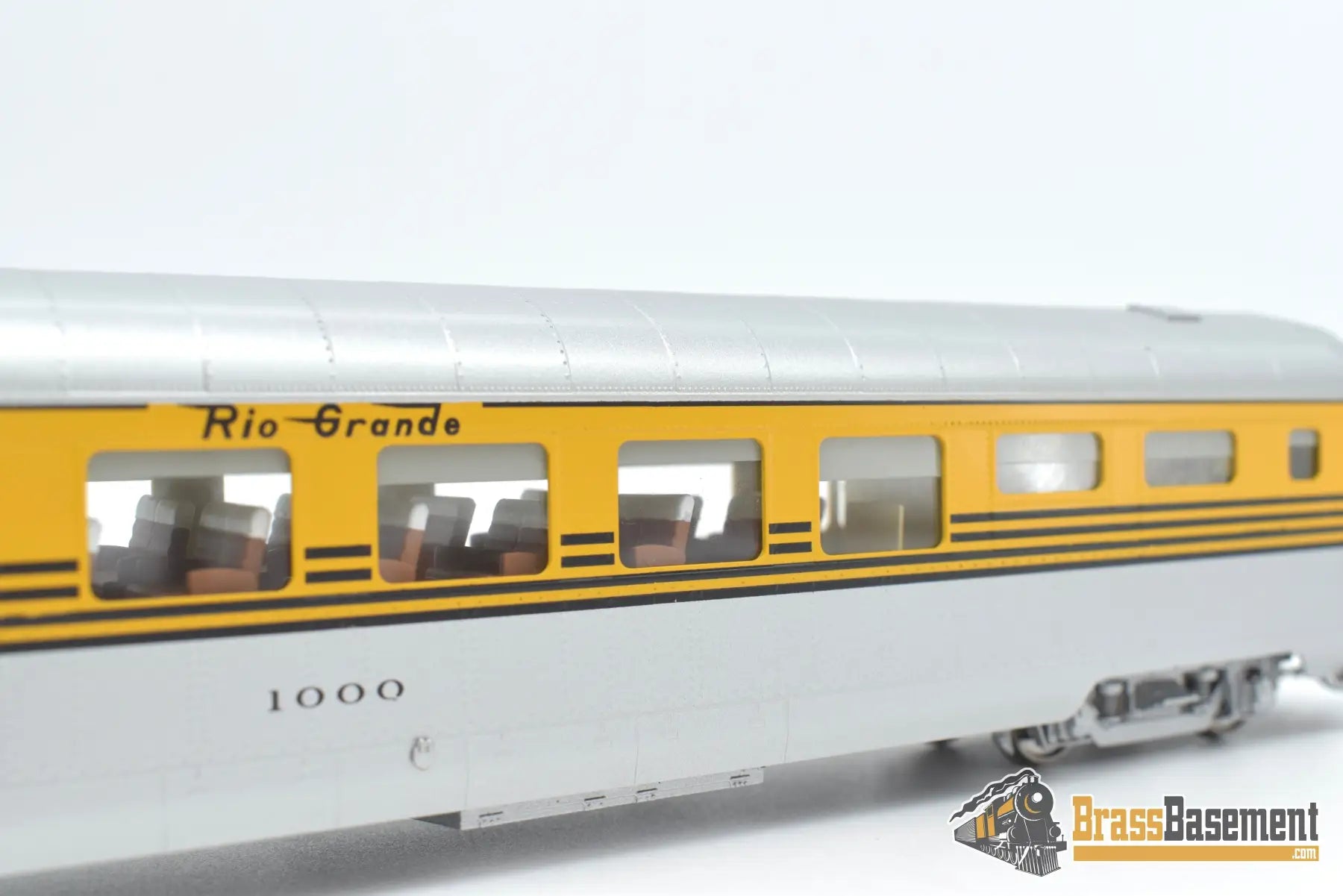 HO Brass DIV DP 1136 Denver & Rio Grande Western DRGW 1002 Prospector Coach - Grande Gold Passenger