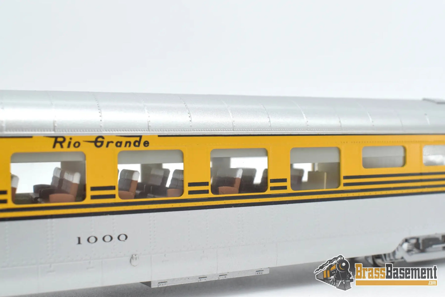 HO Brass DIV DP 1136 Denver & Rio Grande Western DRGW 1002 Prospector Coach - Grande Gold Passenger