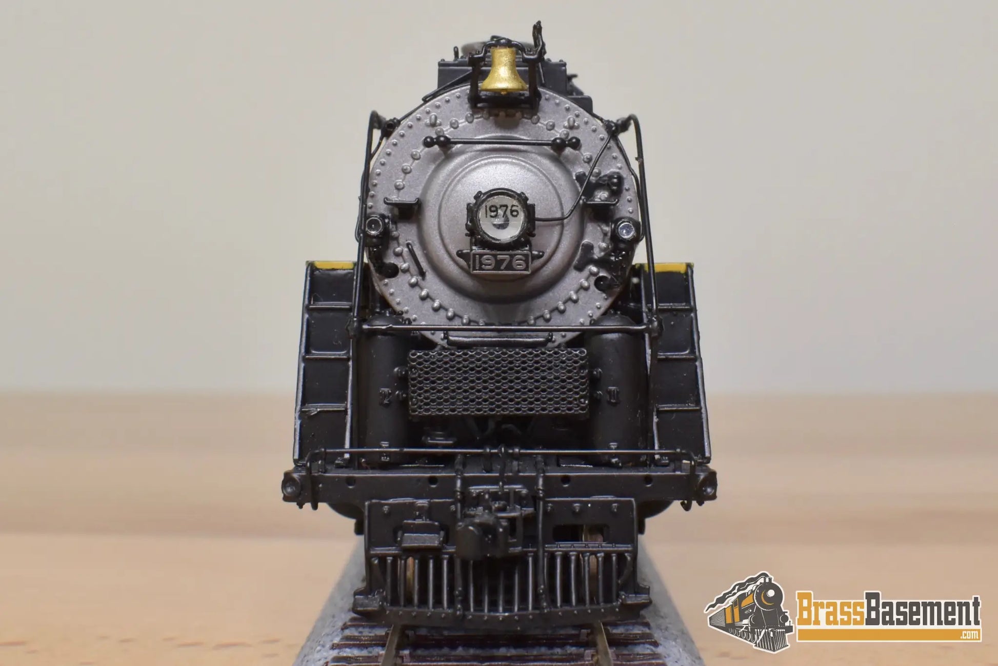 Ho Brass - Division Point 8223 Louisville & Nashville L&N 2-8-4 “Big Emma” #1976 F/P Steam