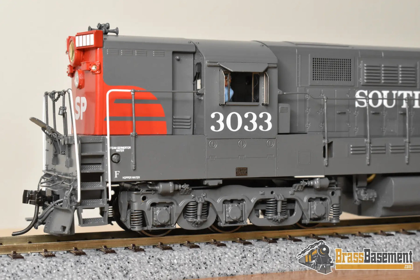 HO Brass - DP-704D Division Point Southern Pacific Trainmaster H-24-66 PH2 #3033 - F/P Diesel