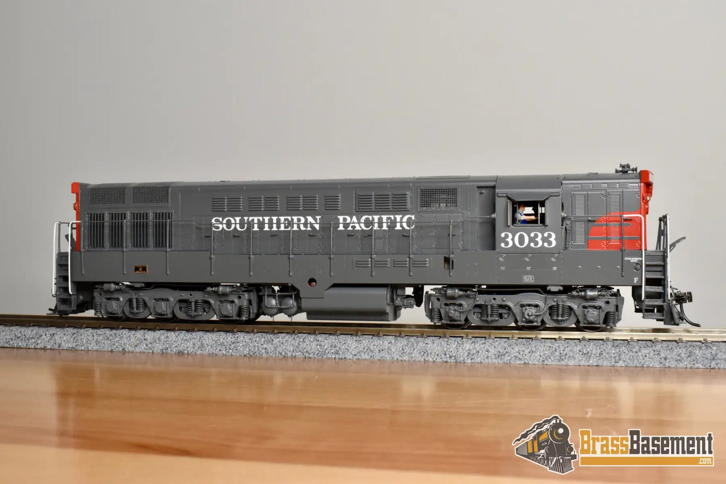 HO Brass - DP-704D Division Point Southern Pacific Trainmaster H-24-66 PH2 #3033 - F/P Diesel
