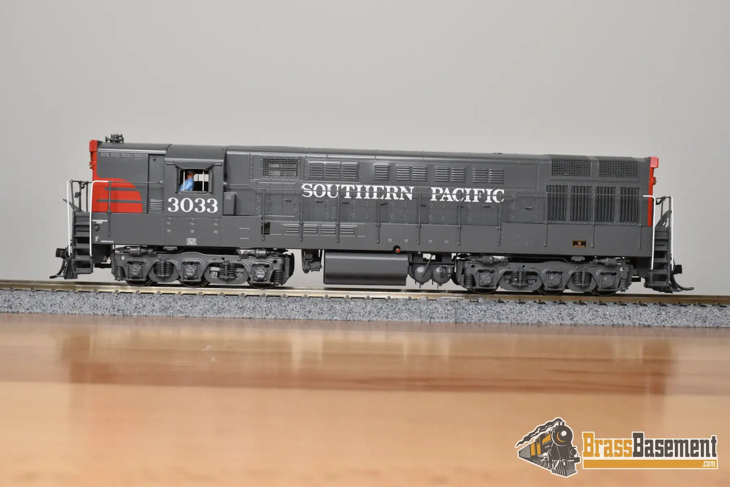 HO Brass - DP-704D Division Point Southern Pacific Trainmaster H-24-66 PH2 #3033 - F/P Diesel