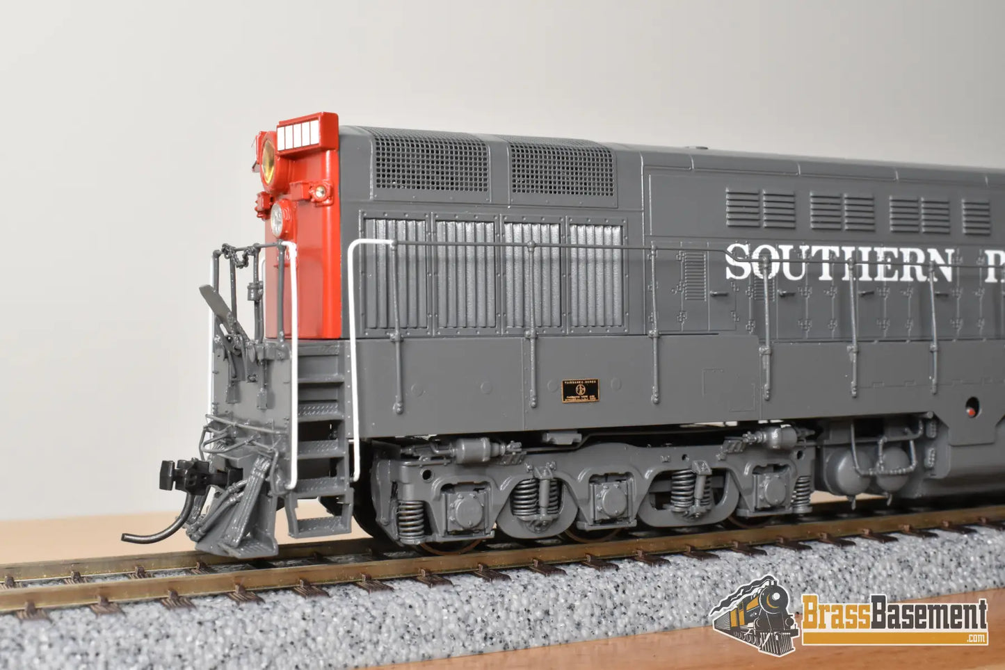 HO Brass - DP-704D Division Point Southern Pacific Trainmaster H-24-66 PH2 #3033 - F/P Diesel