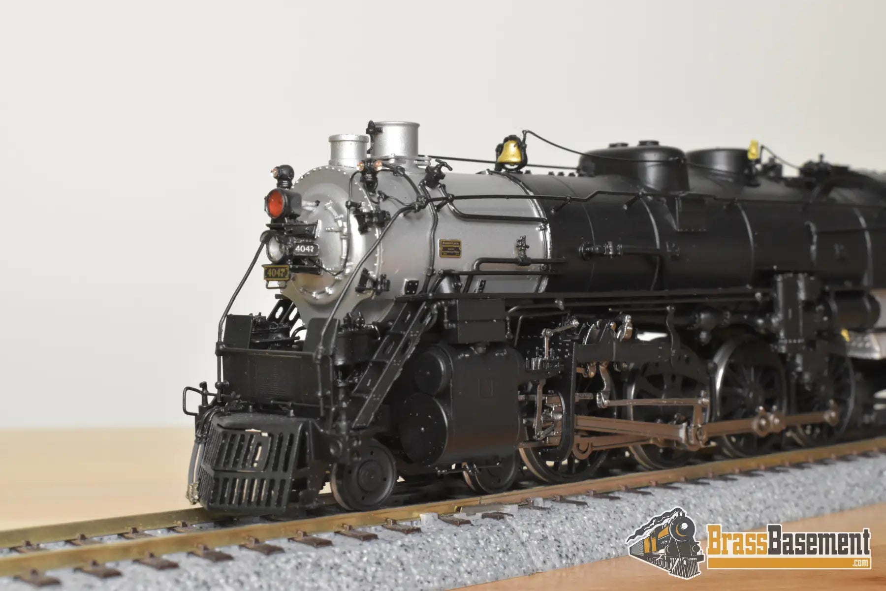 HO Brass - DP-7231 Division Point Rock Island CRI&P M-50a 4-8-2 #4047 Oil - Factory Paint Diesel