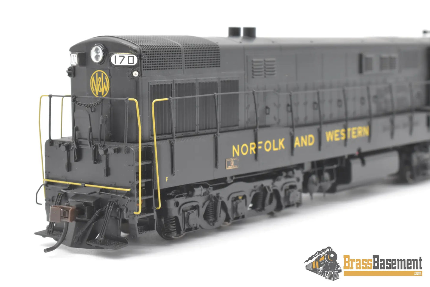 Ho Brass - Dp - Division Point Norfolk And Western Trainmaster Ph2 #170 Factory Paint Diesel