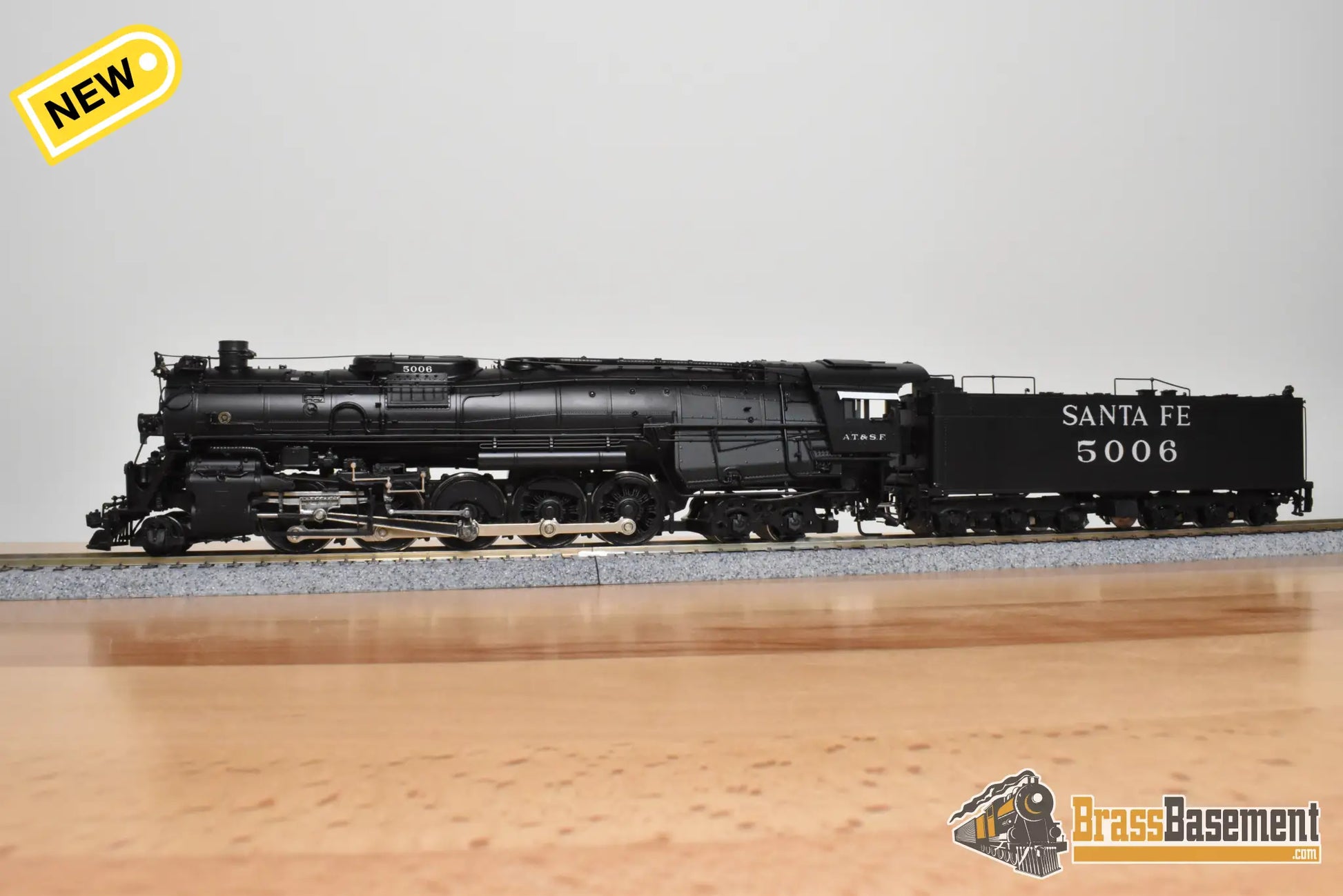 HO Brass - Hallmark 069D ATSF Santa Fe 2-10-4 #5006 - Samhongsa FP Commonwealth Tender Truck - Steam