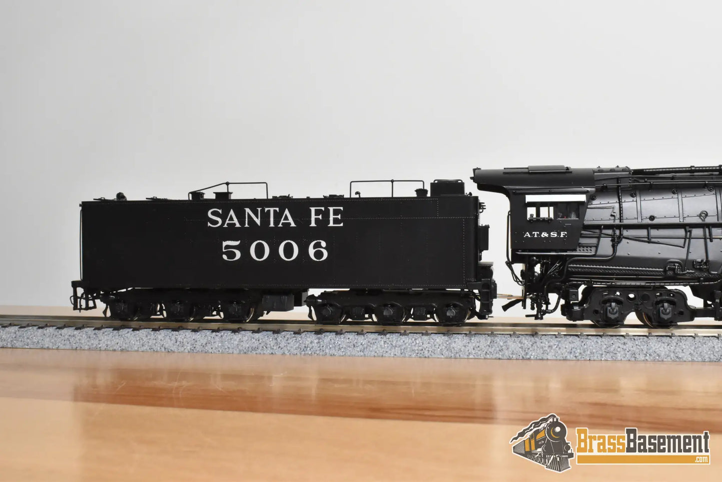 HO Brass - Hallmark 069D ATSF Santa Fe 2-10-4 #5006 - Samhongsa FP Commonwealth Tender Truck - Steam