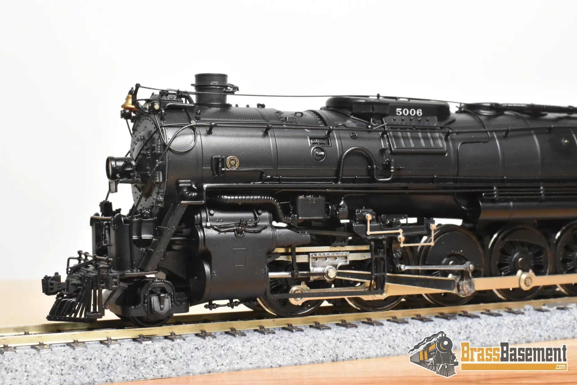 HO Brass - Hallmark 069D ATSF Santa Fe 2-10-4 #5006 - Samhongsa FP Commonwealth Tender Truck - Steam