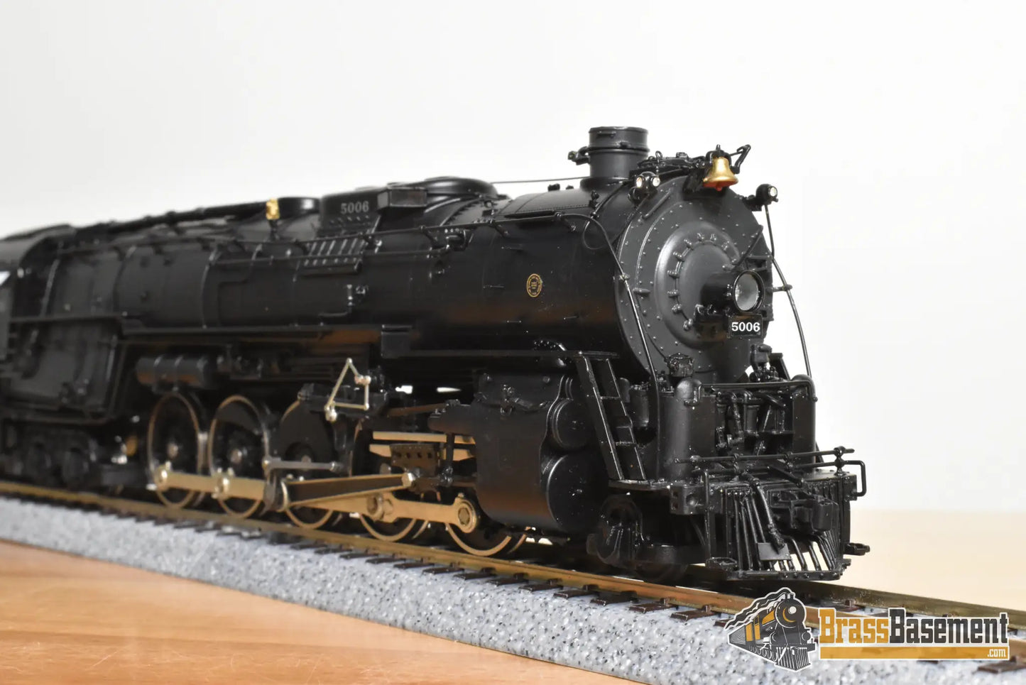 HO Brass - Hallmark 069D ATSF Santa Fe 2-10-4 #5006 - Samhongsa FP Commonwealth Tender Truck - Steam