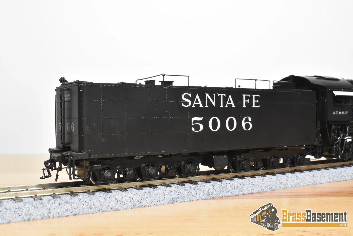 HO Brass - Hallmark 069D ATSF Santa Fe 2-10-4 #5006 - Samhongsa FP Commonwealth Tender Truck - Steam