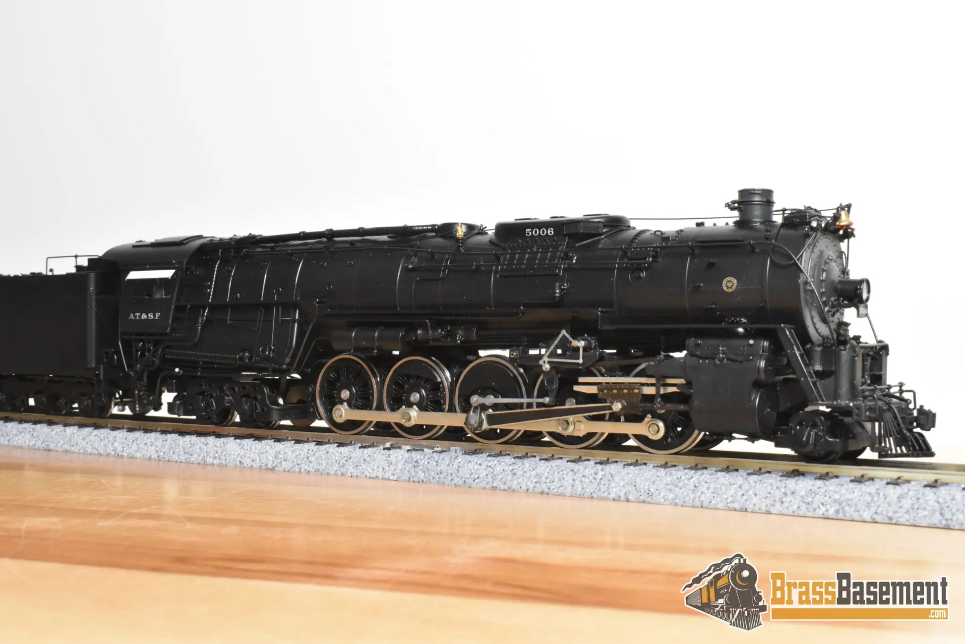 HO Brass - Hallmark 069D ATSF Santa Fe 2-10-4 #5006 - Samhongsa FP Commonwealth Tender Truck - Steam