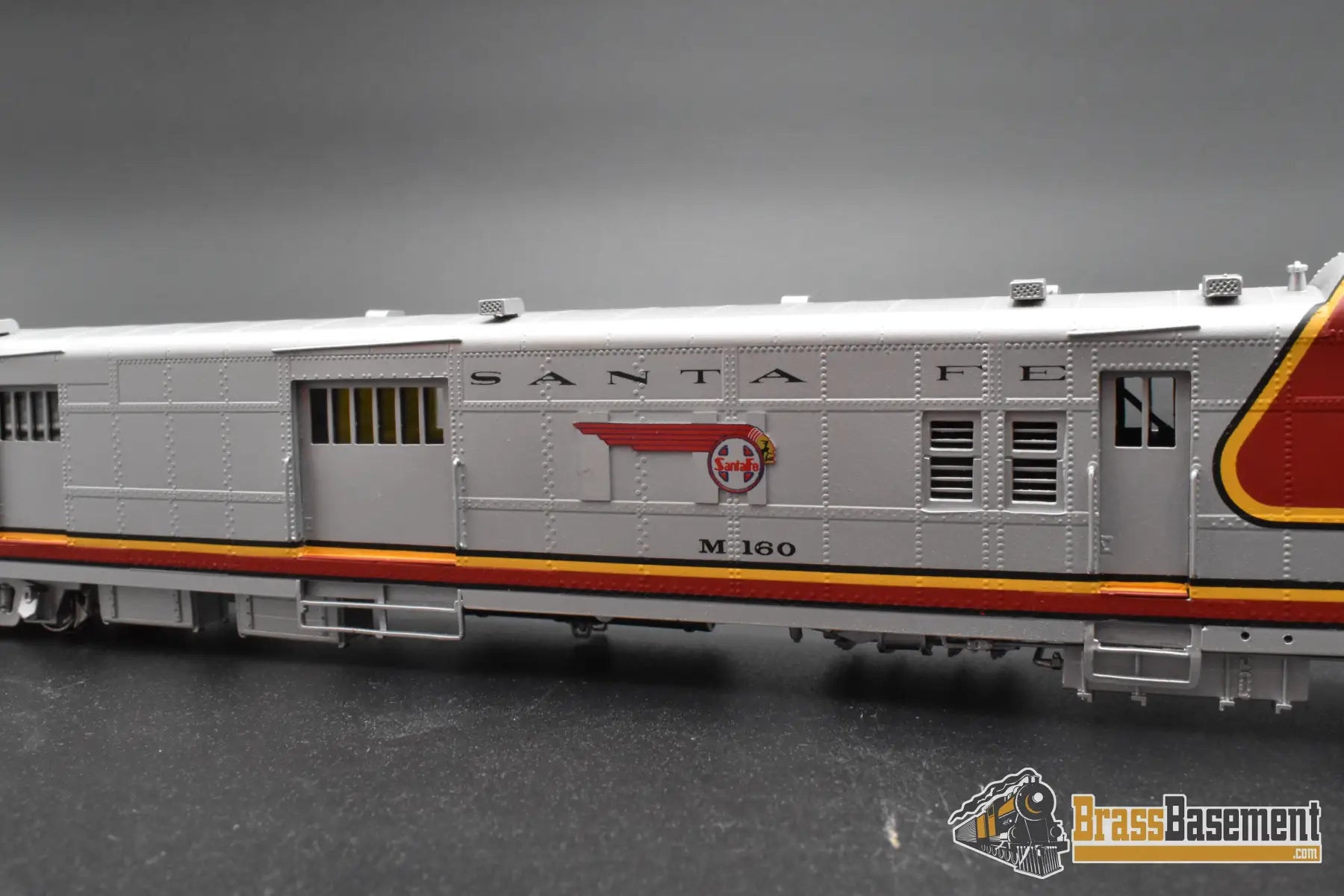 HO Brass - Key Santa Fe M-160 Motor-Car Doodlebug ’Warbonnet’ Post 1962 - FM Korea - FP Passenger