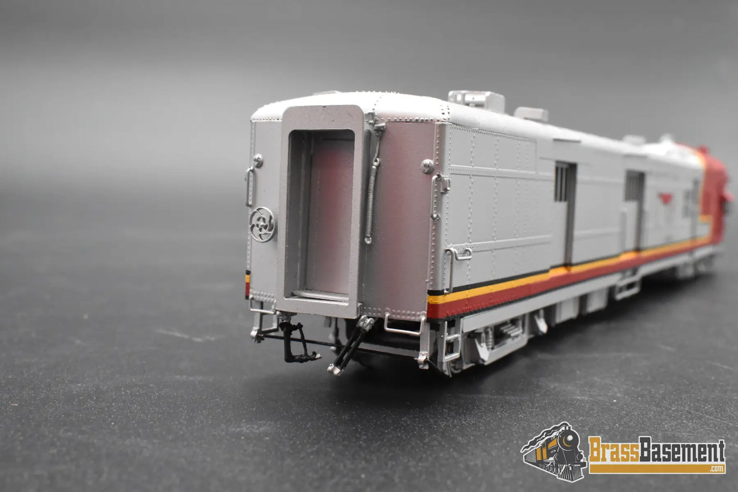 HO Brass - Key Santa Fe M-160 Motor-Car Doodlebug ’Warbonnet’ Post 1962 - FM Korea - FP Passenger