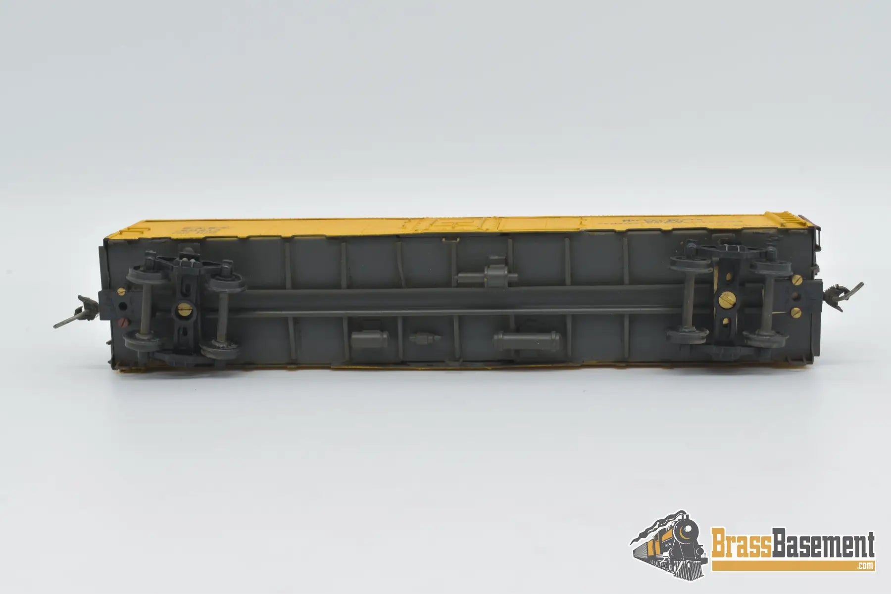 Ho Brass - Max Gray Nickel Plate Reefer Custom Paint Freight