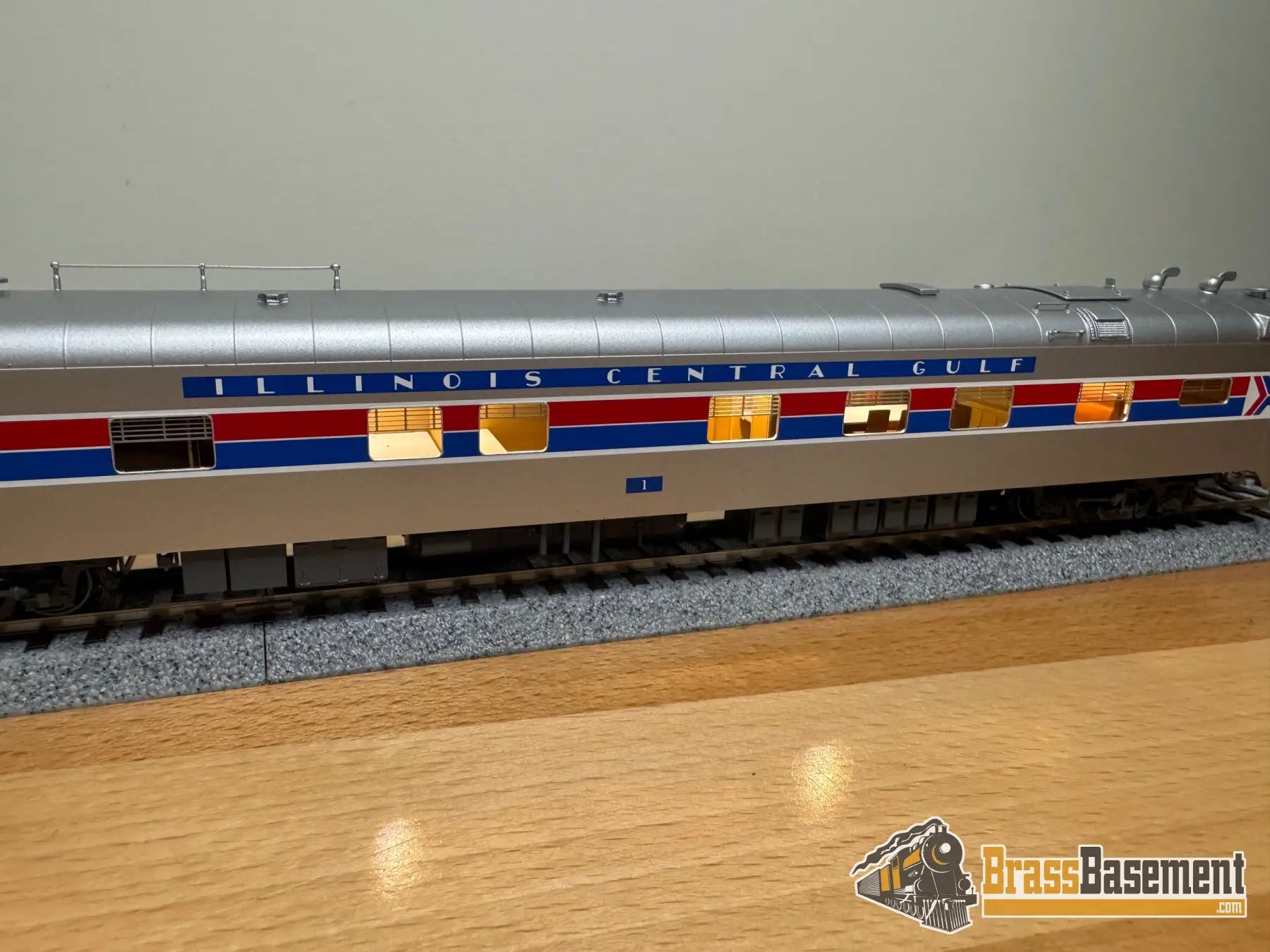 HO Brass - NBL Illinois Central Gulf ICG Business car #1 Version 6c FP Amtrak Paint - NEW Passenger