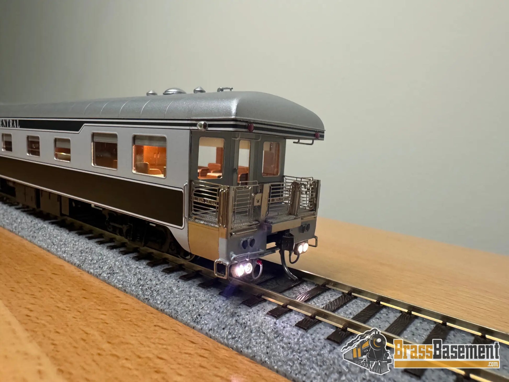 HO Brass - NBL Illinois Central IC Business car #1 Version 6d FP Death Star Paint - NEW Passenger