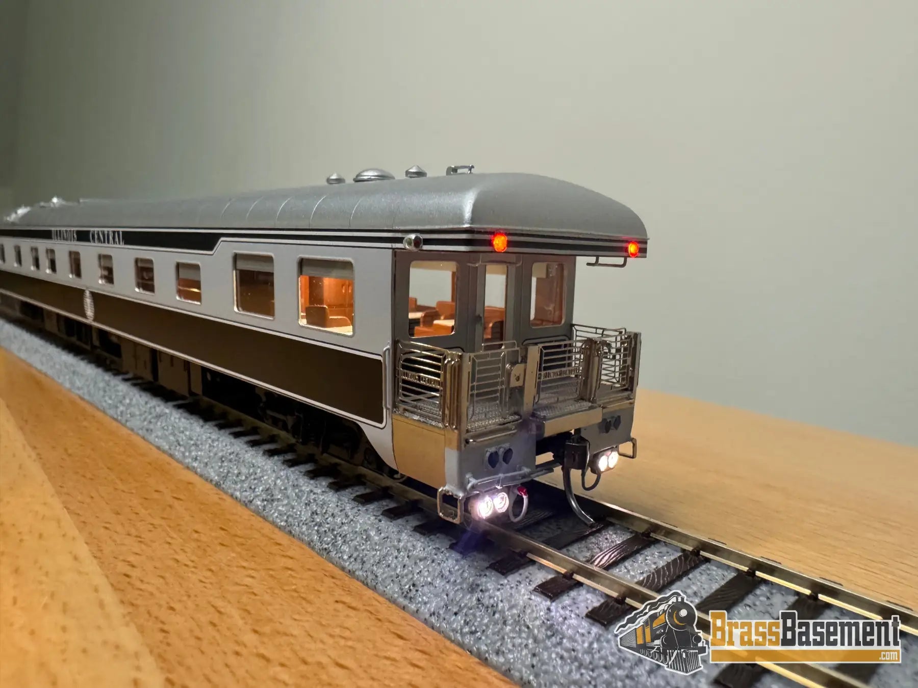 HO Brass - NBL Illinois Central IC Business car #1 Version 6d FP Death Star Paint - NEW Passenger