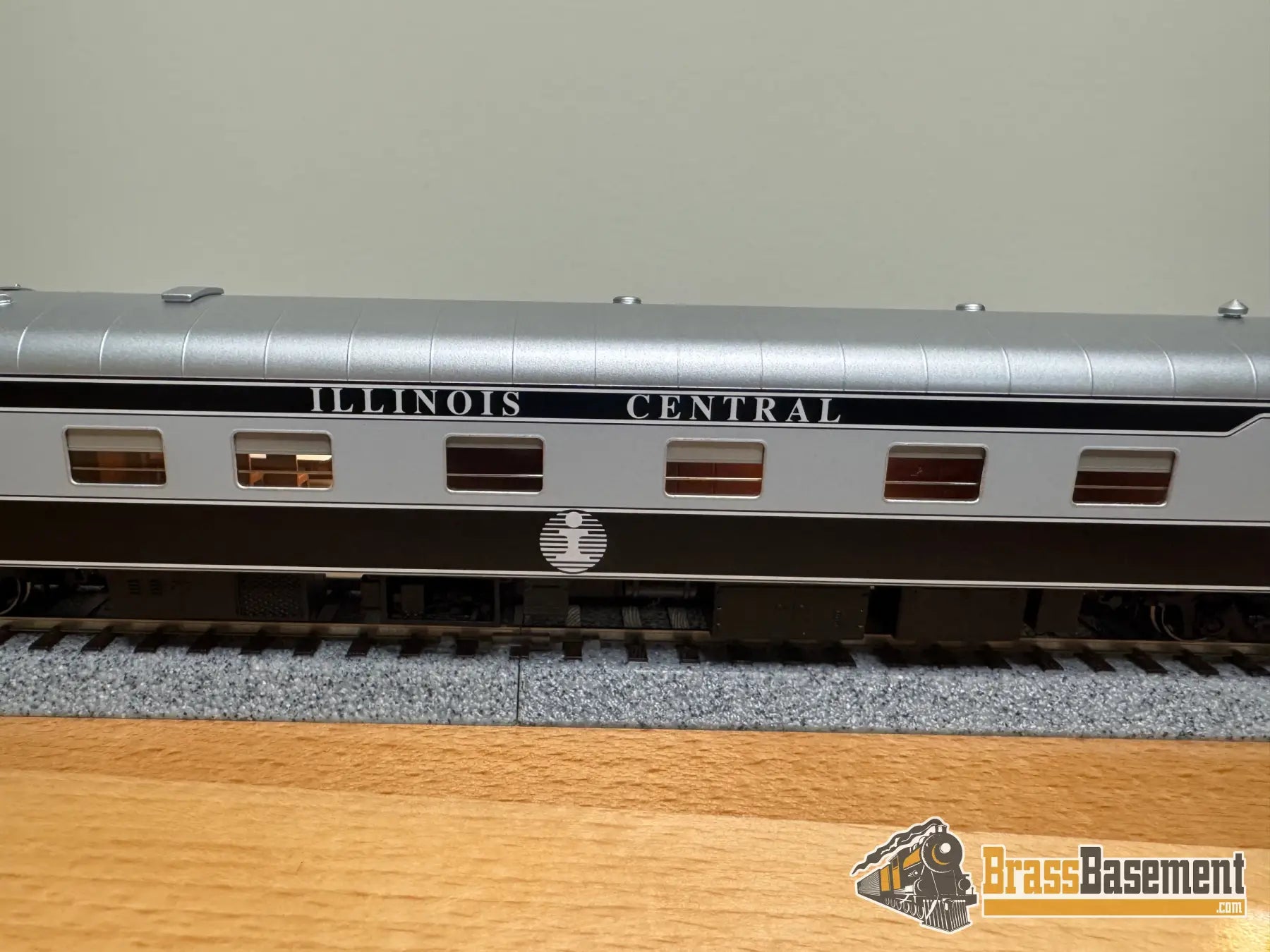 HO Brass - NBL Illinois Central IC Business car #1 Version 6d FP Death Star Paint - NEW Passenger
