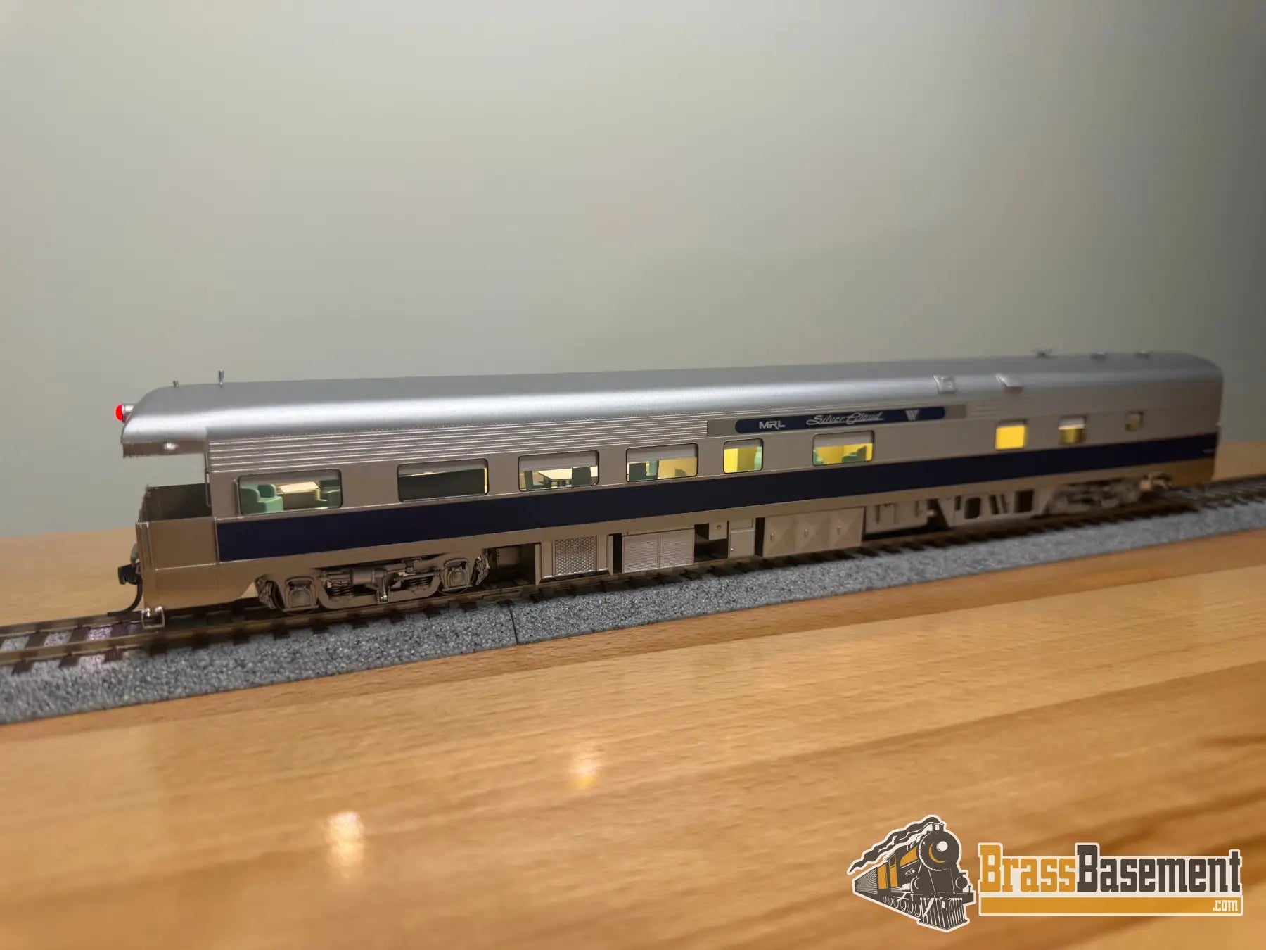 HO Brass - NBL MRL Montana Rail Link Business car ’Silver Cloud’ Version 3c FP Silver Blue - NEW Passenger