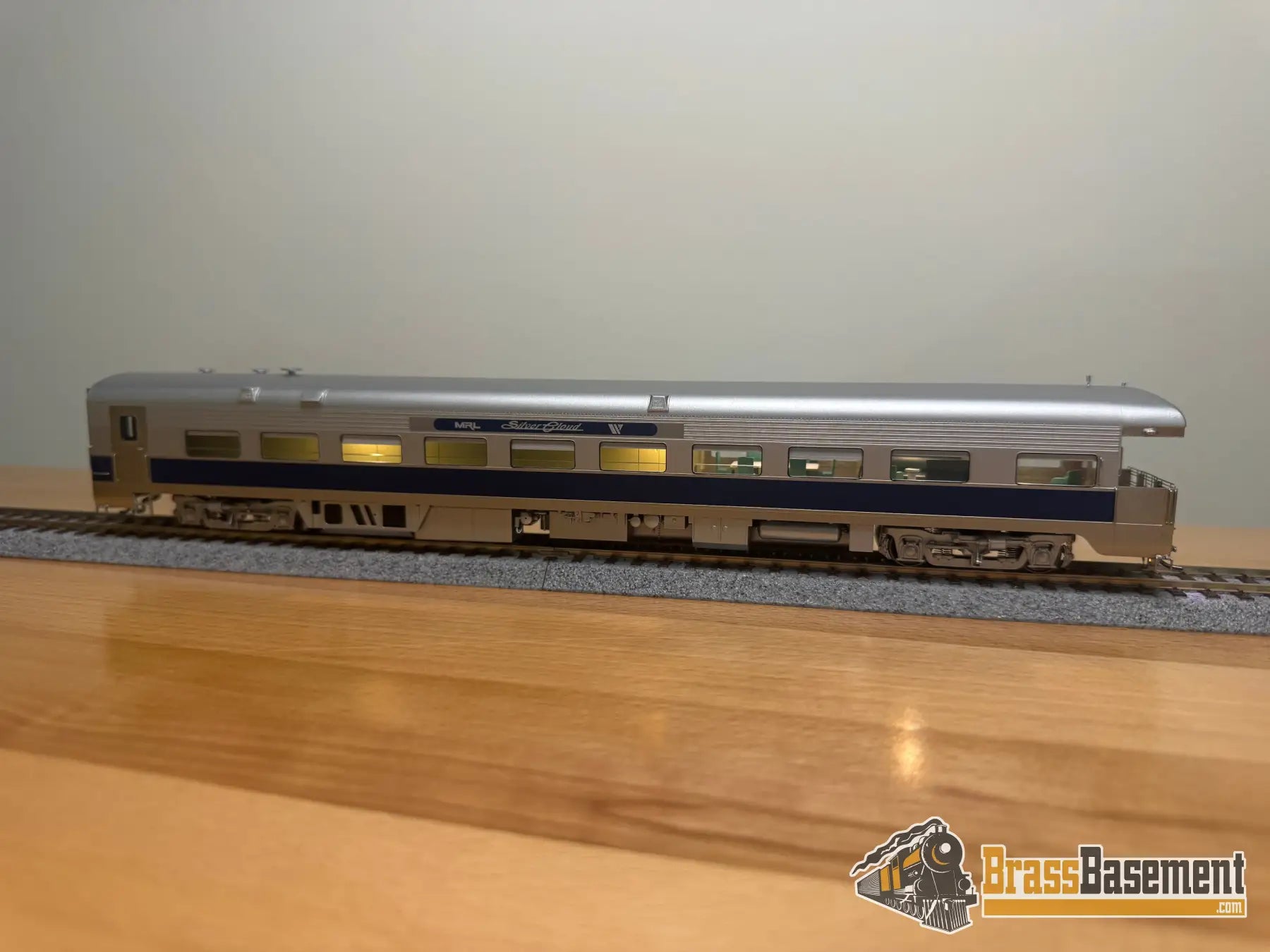 HO Brass - NBL MRL Montana Rail Link Business car ’Silver Cloud’ Version 3c FP Silver Blue - NEW Passenger