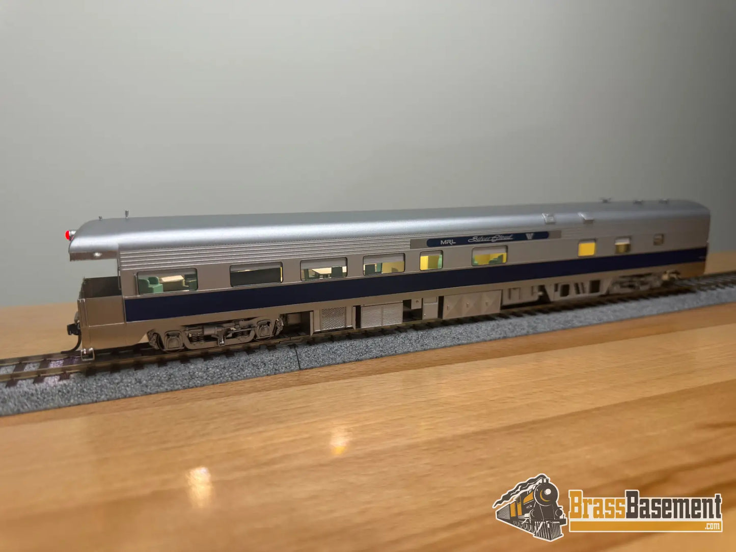 HO Brass - NBL MRL Montana Rail Link Business car ’Silver Cloud’ Version 3c FP Silver Blue - NEW Passenger