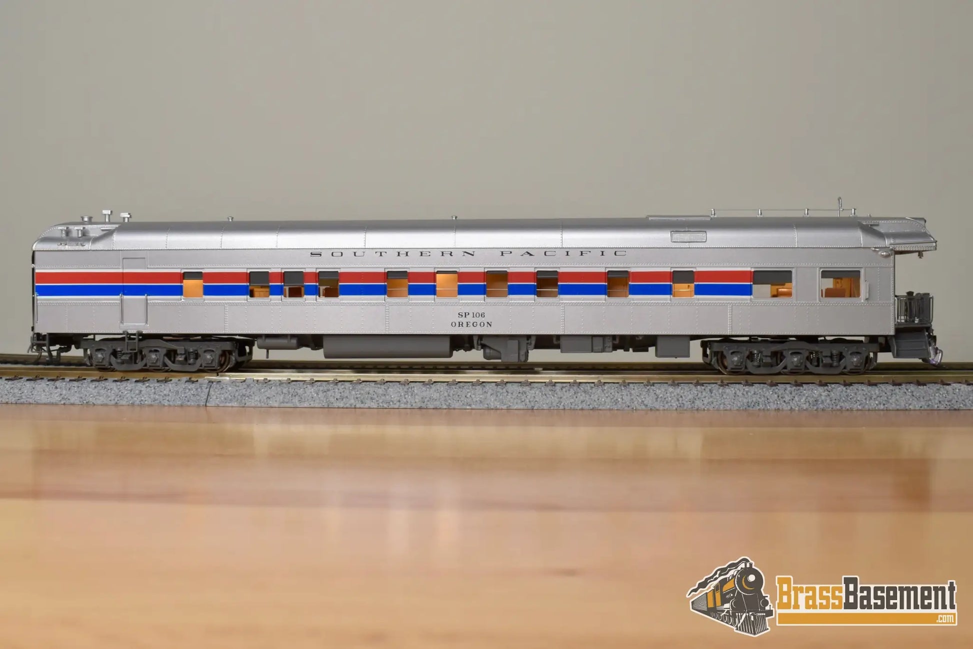 Ho Brass - Nbl Sp Business Car #106 ’Oregon’ 1975 - 1982 Era Version 1E Fp (Amtrak) Silver W/