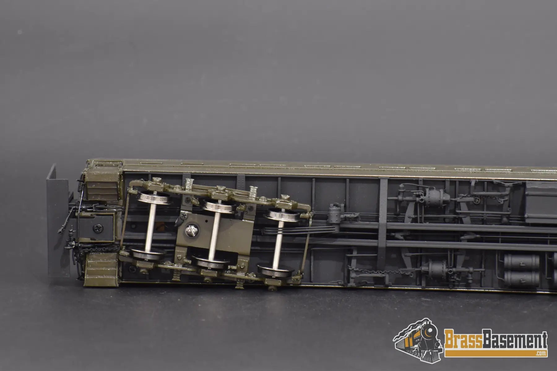 Ho Brass - Northern Pacific Coach #612 With Led Lighting And Full Interior Passenger
