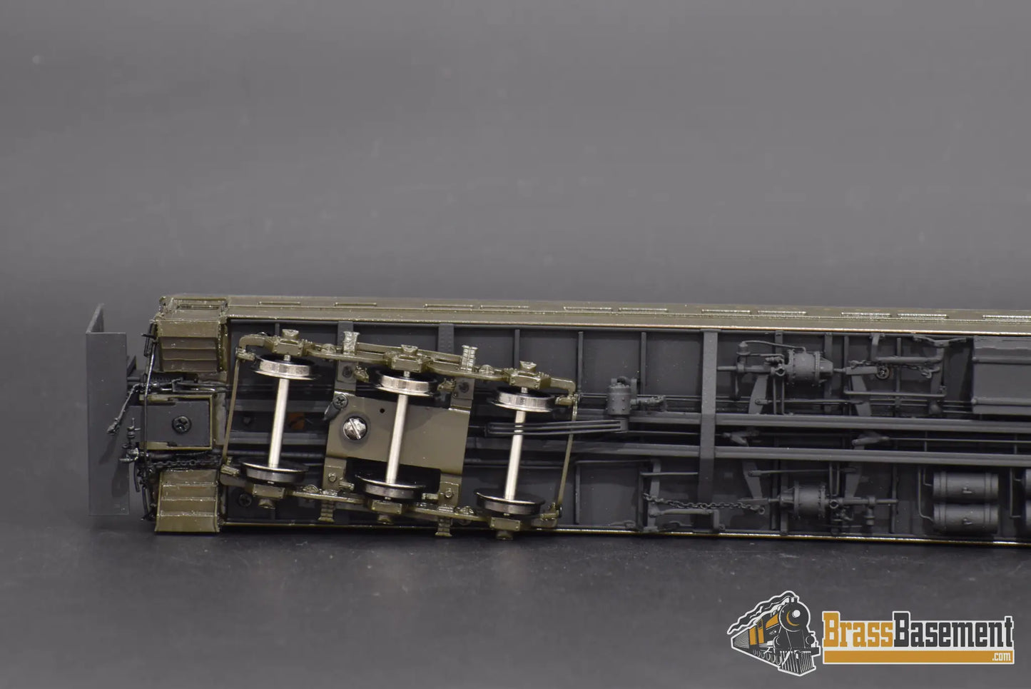 Ho Brass - Northern Pacific Coach #612 With Led Lighting And Full Interior Passenger